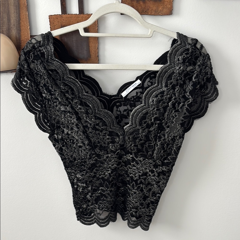 Zara Elegant Black Crop Lace Blouse